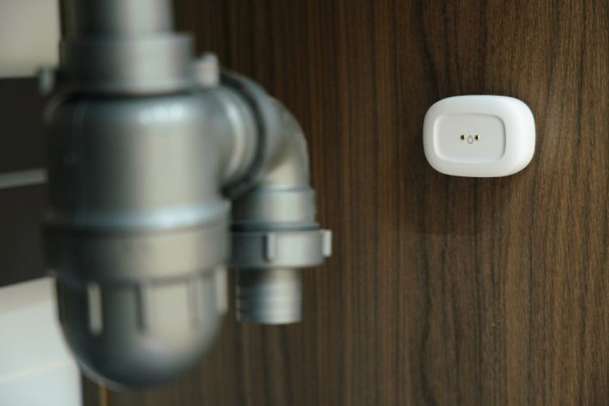 Samsung-SmartHome_SmartThings-Water-leak-Sensor-768x512.jpg